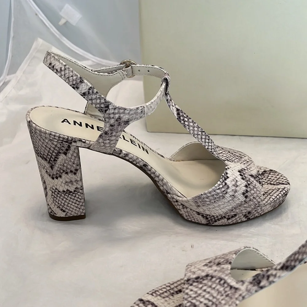 Anne Klein Vita Sandals - Picture 8 of 11